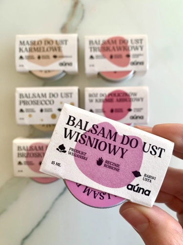 AUNA Balsam do ust wiśniowy (barwi usta) 15 ml AUNA Balsam do ust wiśniowy (barwi usta) 15 ml