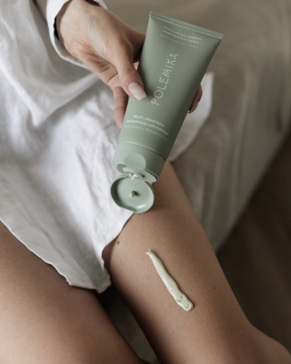 Multifunkcyjny balsam do ciała wygładzająco - kojący POLEMIKA 200 ml