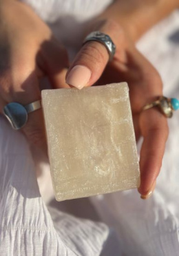 OH! GLOW Natural soap with silver dust and oils - QUEEN 100 g