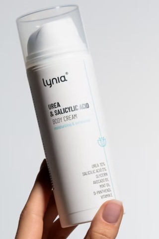 Lynia Moisturizing and exfoliating cream with urea (10%), salicylic acid (2%) 150 ml