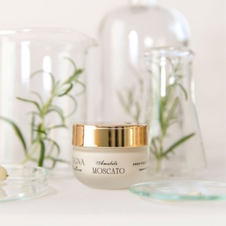 VITIGNA Skin Love Moscato - wygładzająco-rozświetlający krem pod oczy 15 ml